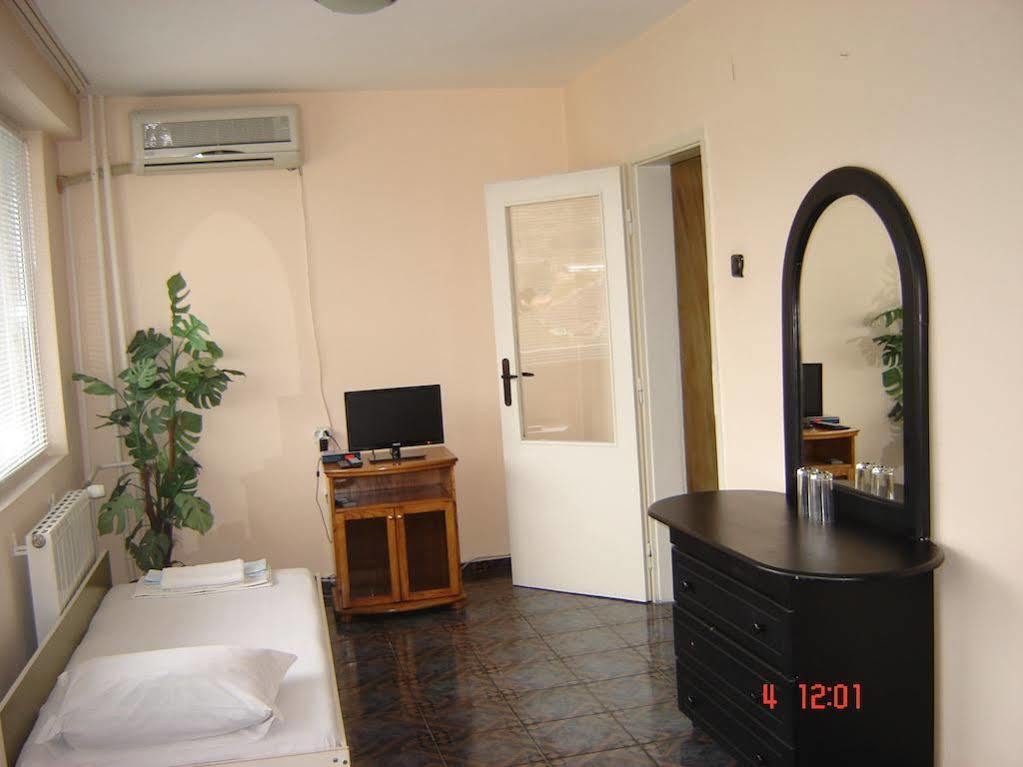 Kanclera Hotel Kaspichan Εξωτερικό φωτογραφία