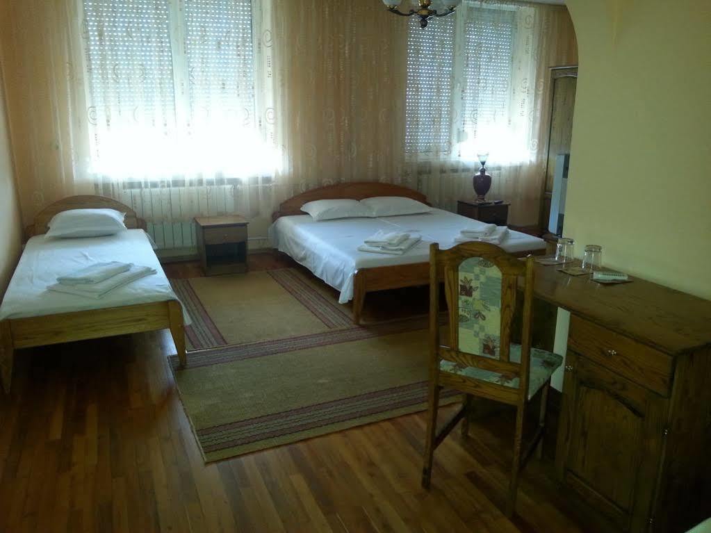 Kanclera Hotel Kaspichan Εξωτερικό φωτογραφία